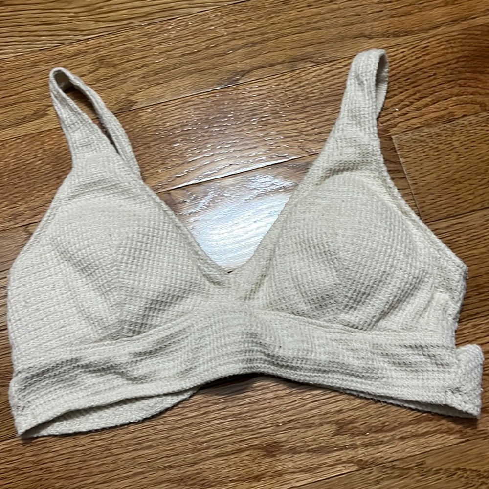 Gilly Hicks tan crossover padded lounge bra. Size medium and lightly used